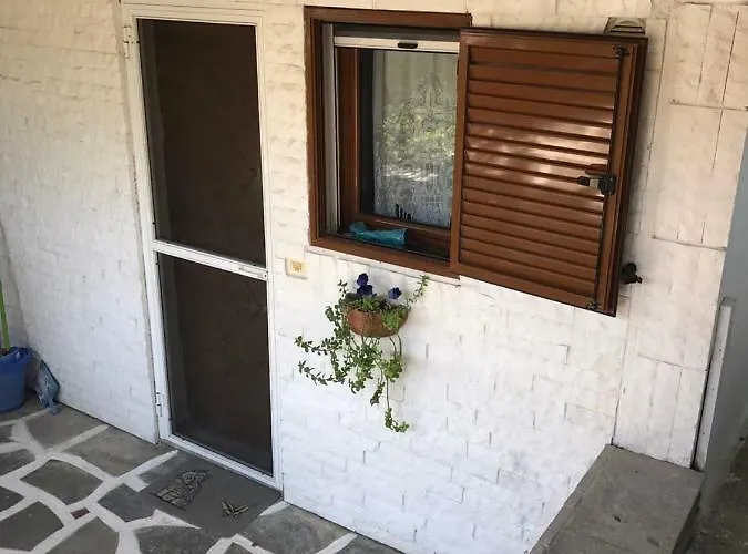 Dimitra's House וורוורו