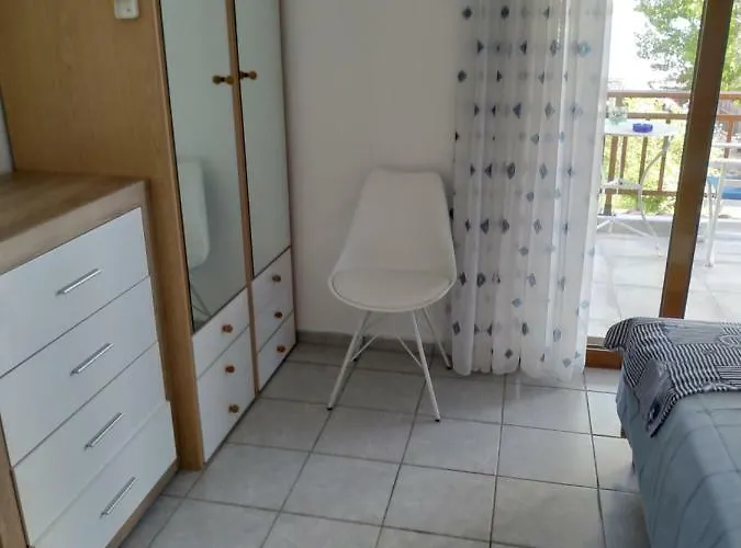 Dimitra's House בית נופש *